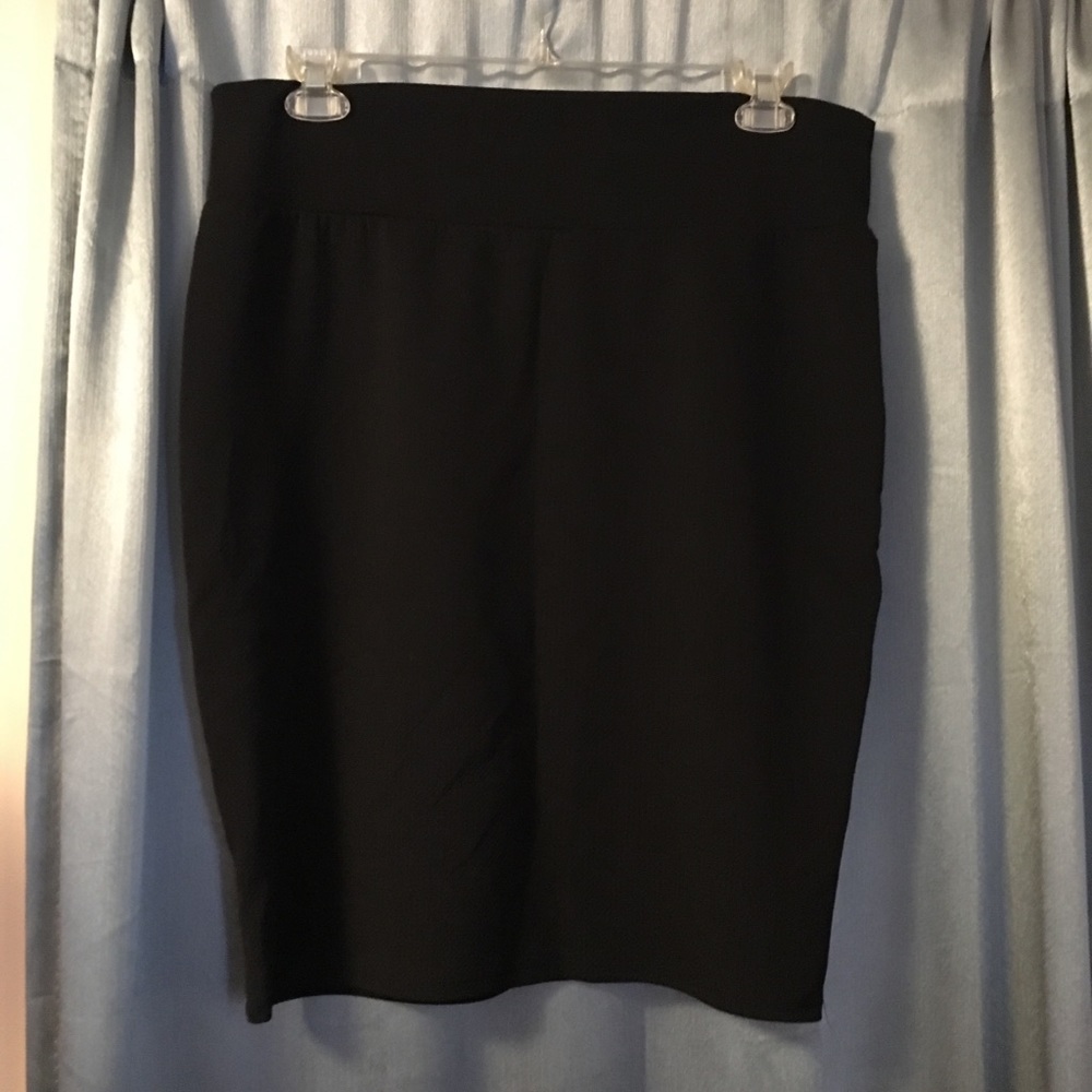 Black Lularoe Cassie Skirt 2XL